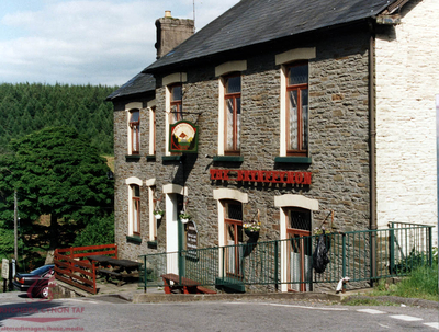 Brynffynan Inn