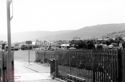Fairground at the Ynys, June 1984
