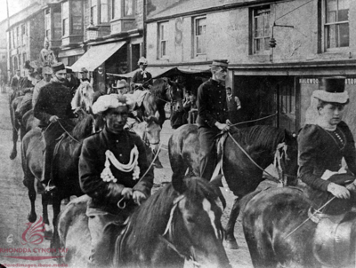 Carnival celebrating the relief of Mafeking, 1900