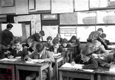 Craig yr Eos School: Interior view of classrooms